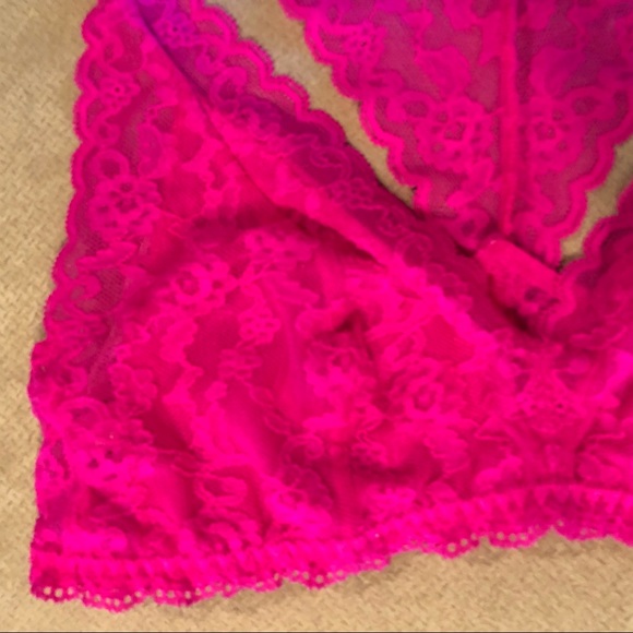 Victorias Secret Fuchsia Lace Racerback Bralette S - Picture 3 of 7